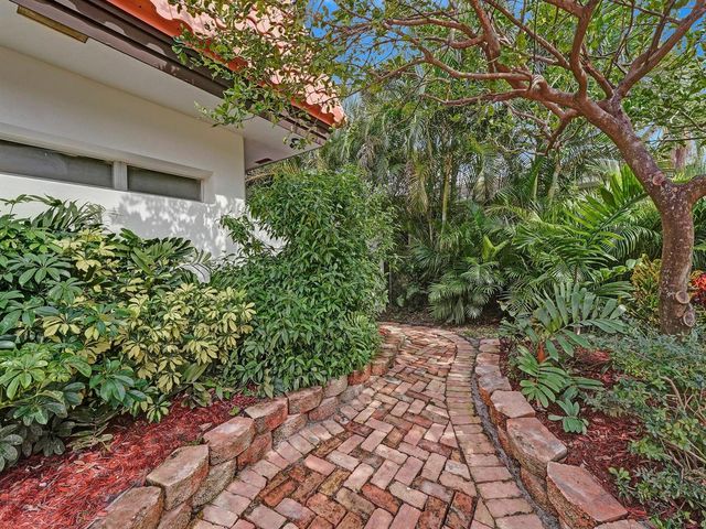 3261 Aqua Vista Drive, Pompano Beach, FL 33062