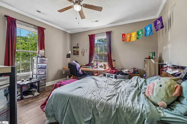 200 Jefferson Street, Clinton, SC 29325
