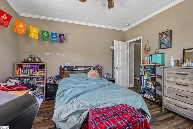 200 Jefferson Street, Clinton, SC 29325