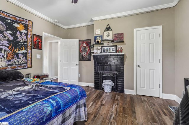 200 Jefferson Street, Clinton, SC 29325