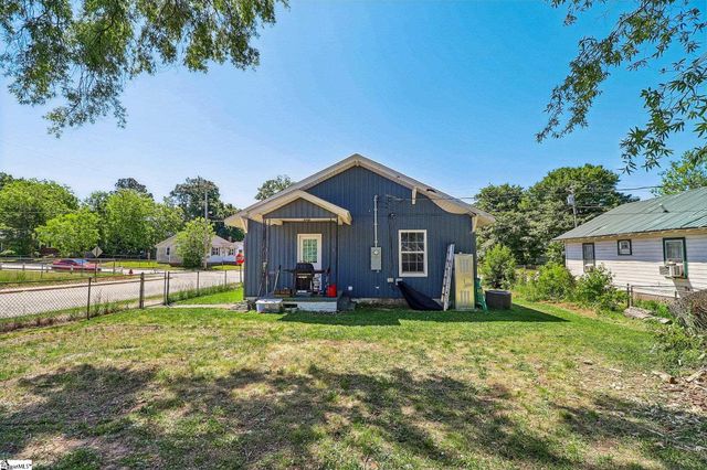 200 Jefferson Street, Clinton, SC 29325