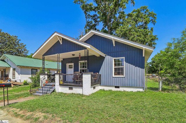 200 Jefferson Street, Clinton, SC 29325