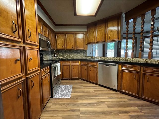 5237 Tartan Dr, Corpus Christi, TX 78413