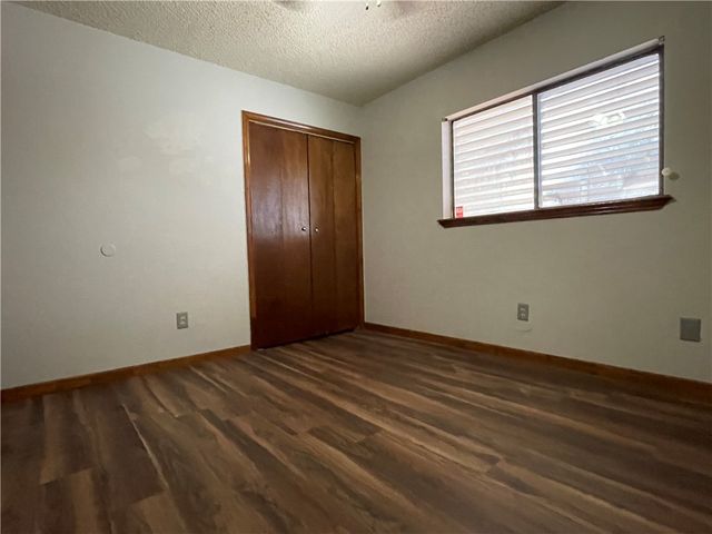 5237 Tartan Dr, Corpus Christi, TX 78413