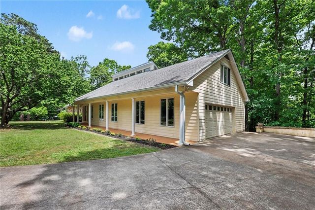 9270 Riverclub Parkway, Duluth, GA 30097