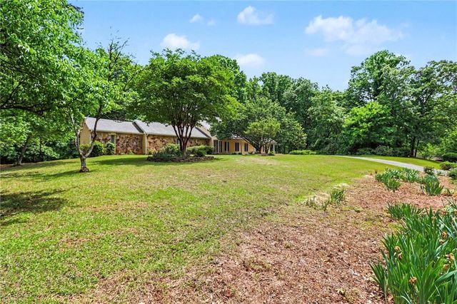 9270 Riverclub Parkway, Duluth, GA 30097