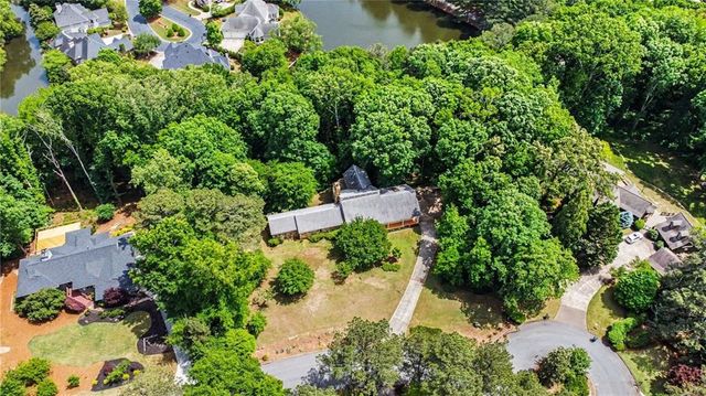 9270 Riverclub Parkway, Duluth, GA 30097