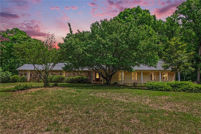 9270 Riverclub Parkway, Duluth, GA 30097