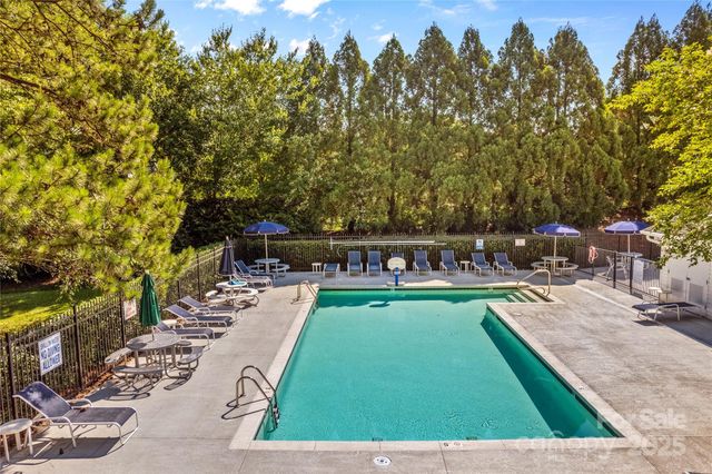 145 Summerbrook Lane, Mooresville, NC 28117