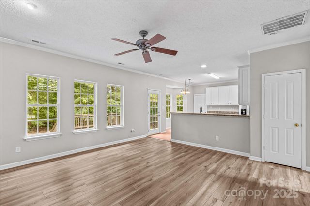 145 Summerbrook Lane, Mooresville, NC 28117