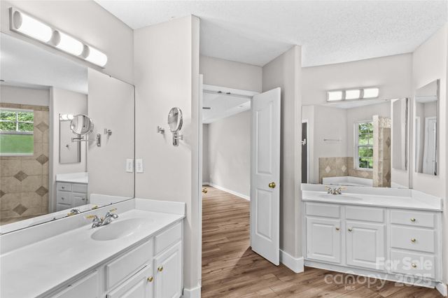 145 Summerbrook Lane, Mooresville, NC 28117