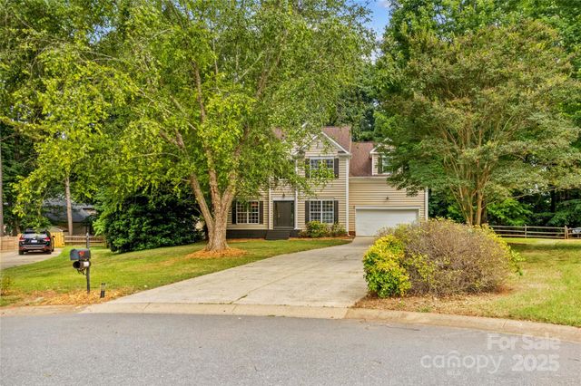 145 Summerbrook Lane, Mooresville, NC 28117