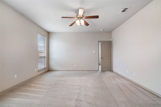 649 Cattlemans Way, Fort Worth, TX 76131