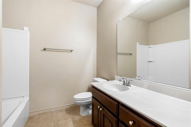 649 Cattlemans Way, Fort Worth, TX 76131