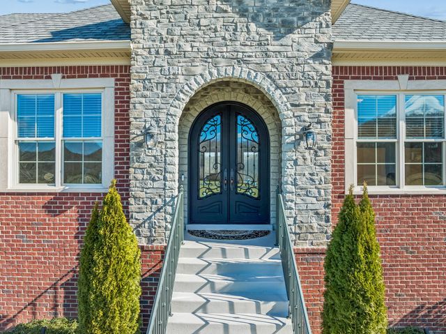 185 Shoals Lndg, Ashland City, TN 37015