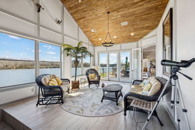 185 Shoals Lndg, Ashland City, TN 37015