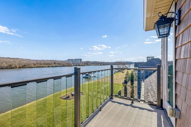 185 Shoals Lndg, Ashland City, TN 37015