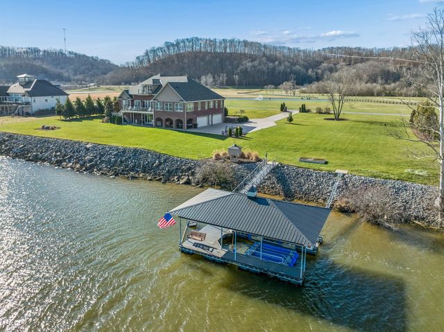 185 Shoals Lndg, Ashland City, TN 37015