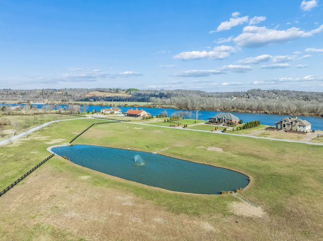 185 Shoals Lndg, Ashland City, TN 37015