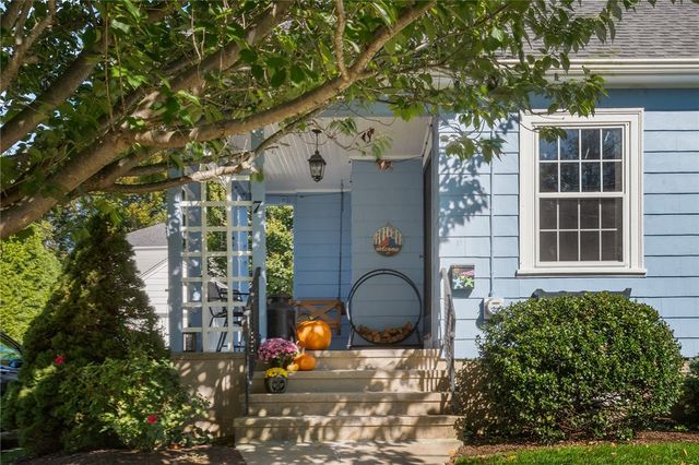 7 Alpha Court, North Providence, RI 02911