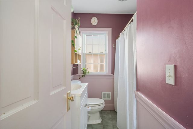 7 Alpha Court, North Providence, RI 02911