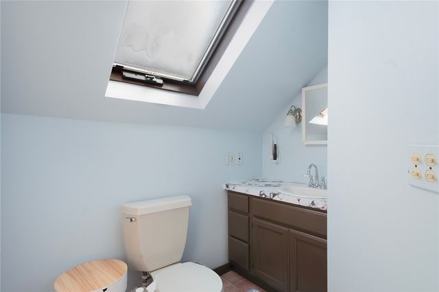 7 Alpha Court, North Providence, RI 02911
