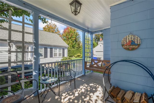 7 Alpha Court, North Providence, RI 02911