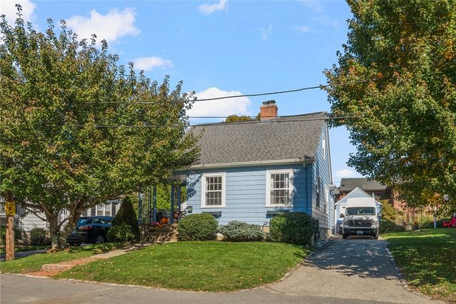7 Alpha Court, North Providence, RI 02911