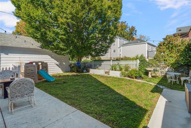 7 Alpha Court, North Providence, RI 02911
