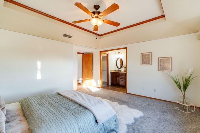 4708 Lacy Spine Road NW, Albuquerque, NM 87114