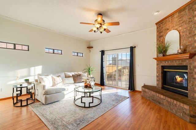 4708 Lacy Spine Road NW, Albuquerque, NM 87114