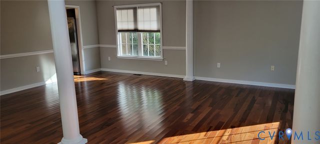 6097 Homehills Rd, Mechanicsville, VA 23111