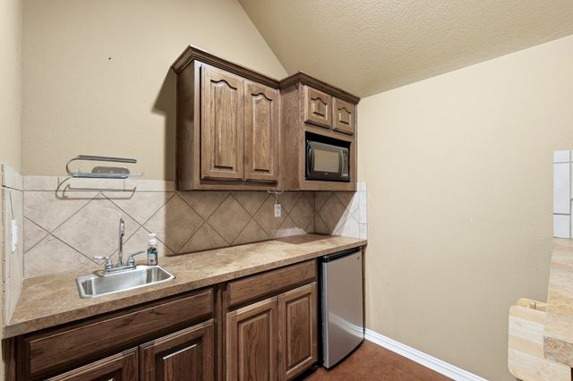 2408 Beachview Drive, Flower Mound, TX 75022