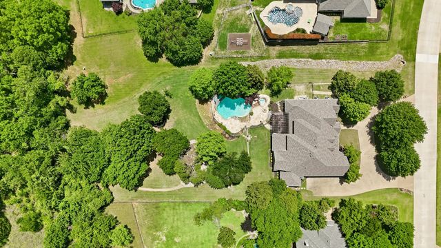2408 Beachview Drive, Flower Mound, TX 75022