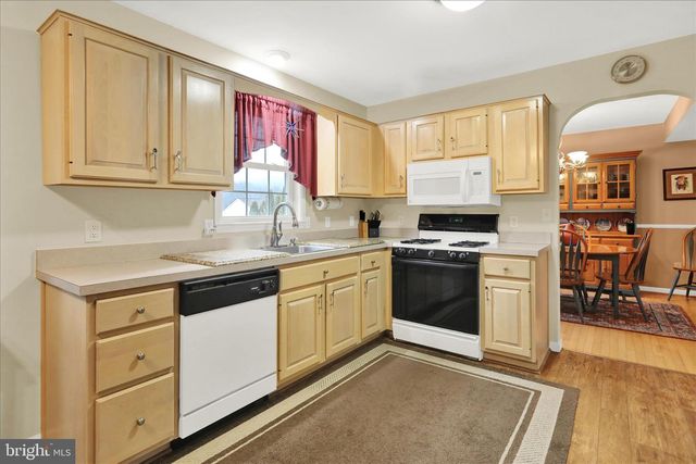 712 PEARL ST, Birdsboro, PA 19508