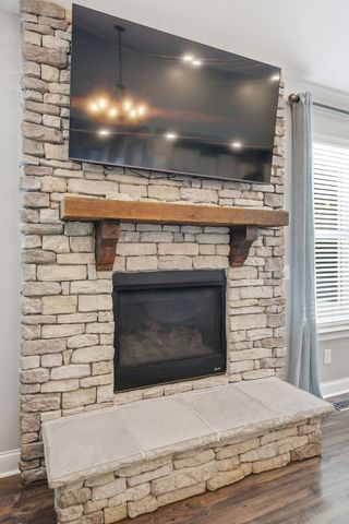 1265 Cotillion Dr, Murfreesboro, TN 37128