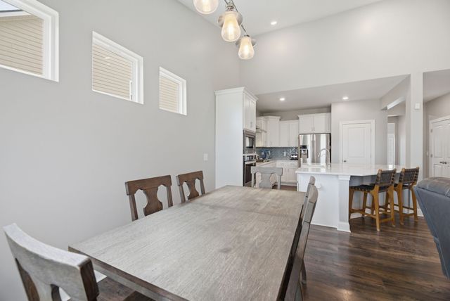 1265 Cotillion Dr, Murfreesboro, TN 37128