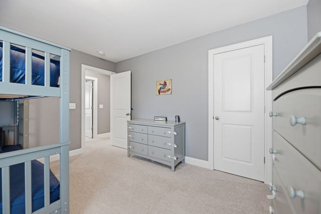 1265 Cotillion Dr, Murfreesboro, TN 37128