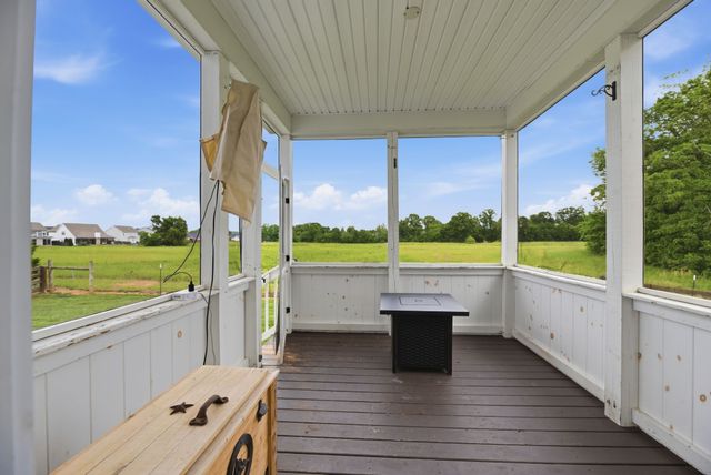 1265 Cotillion Dr, Murfreesboro, TN 37128