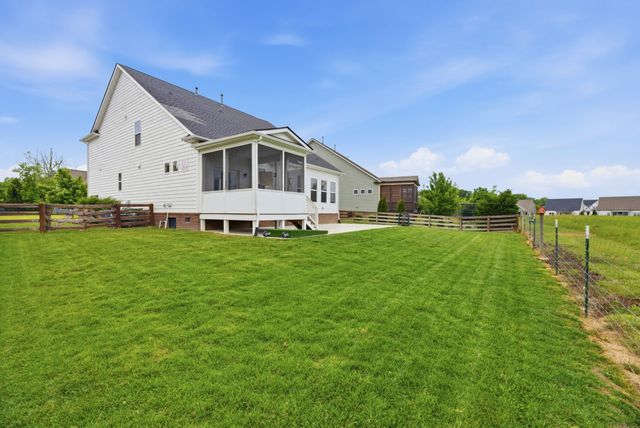 1265 Cotillion Dr, Murfreesboro, TN 37128