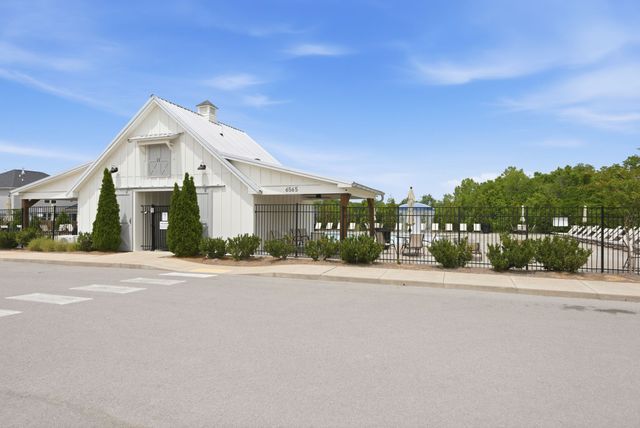 1265 Cotillion Dr, Murfreesboro, TN 37128