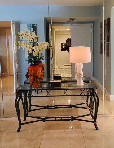 199 Ocean Lane Dr 113, Key Biscayne, FL 33149