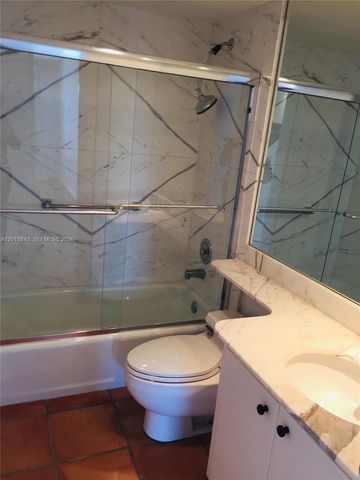 199 Ocean Lane Dr 113, Key Biscayne, FL 33149
