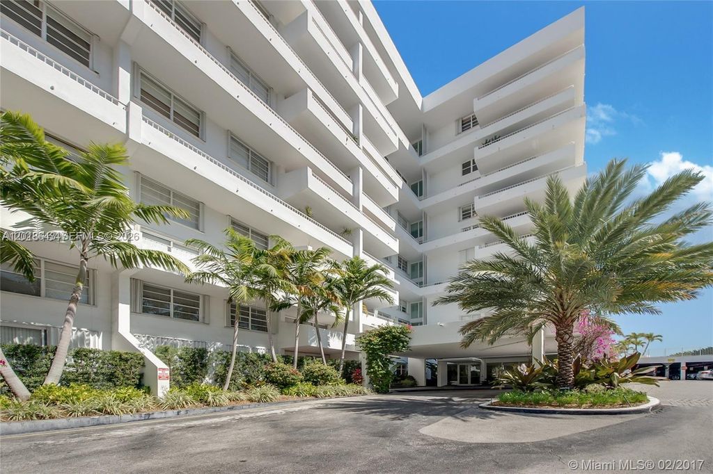 199 Ocean Lane Dr 113, Key Biscayne, FL 33149