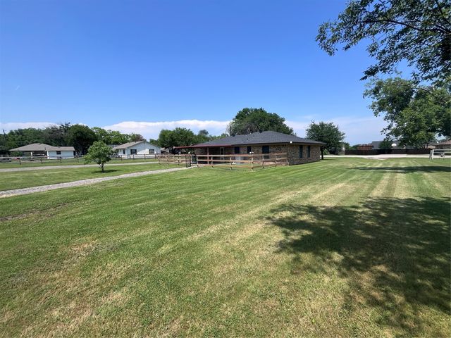 609 S. 3rd Street, Sanger, TX 76266