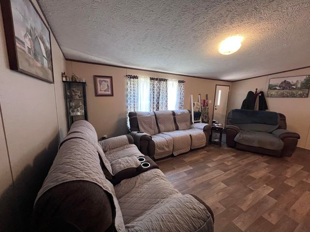 691 & 695 Blue Ridge Church Road, Pineville, KY 40977