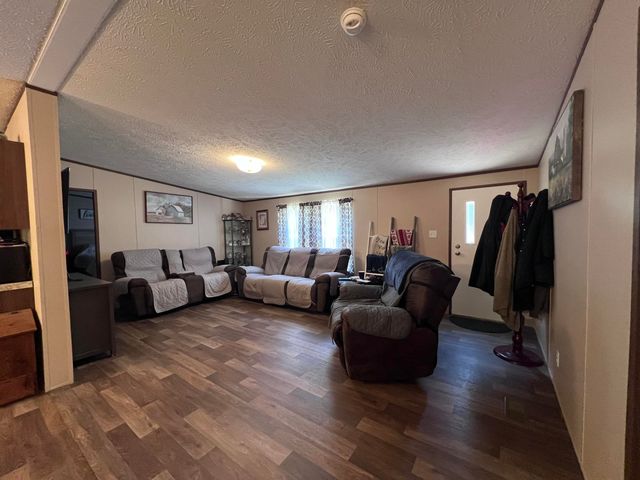 691 & 695 Blue Ridge Church Road, Pineville, KY 40977