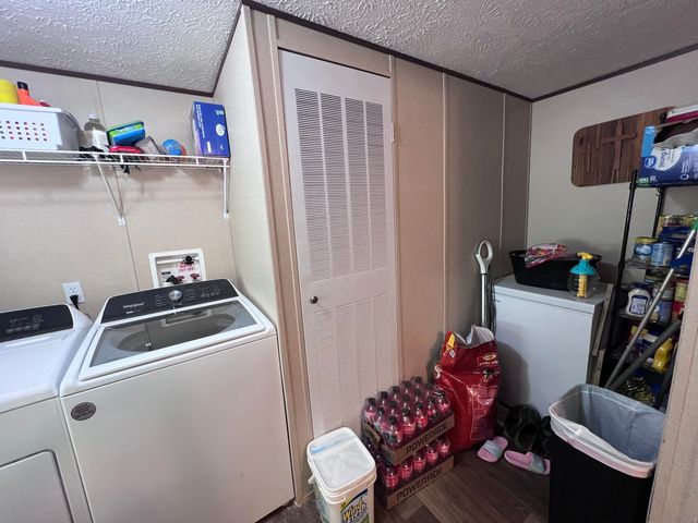 691 & 695 Blue Ridge Church Road, Pineville, KY 40977