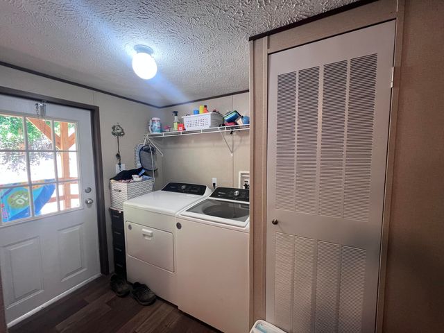 691 & 695 Blue Ridge Church Road, Pineville, KY 40977