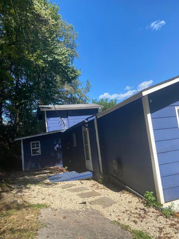 691 & 695 Blue Ridge Church Road, Pineville, KY 40977